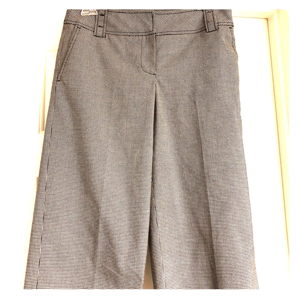 EUC Ann Taylor capris